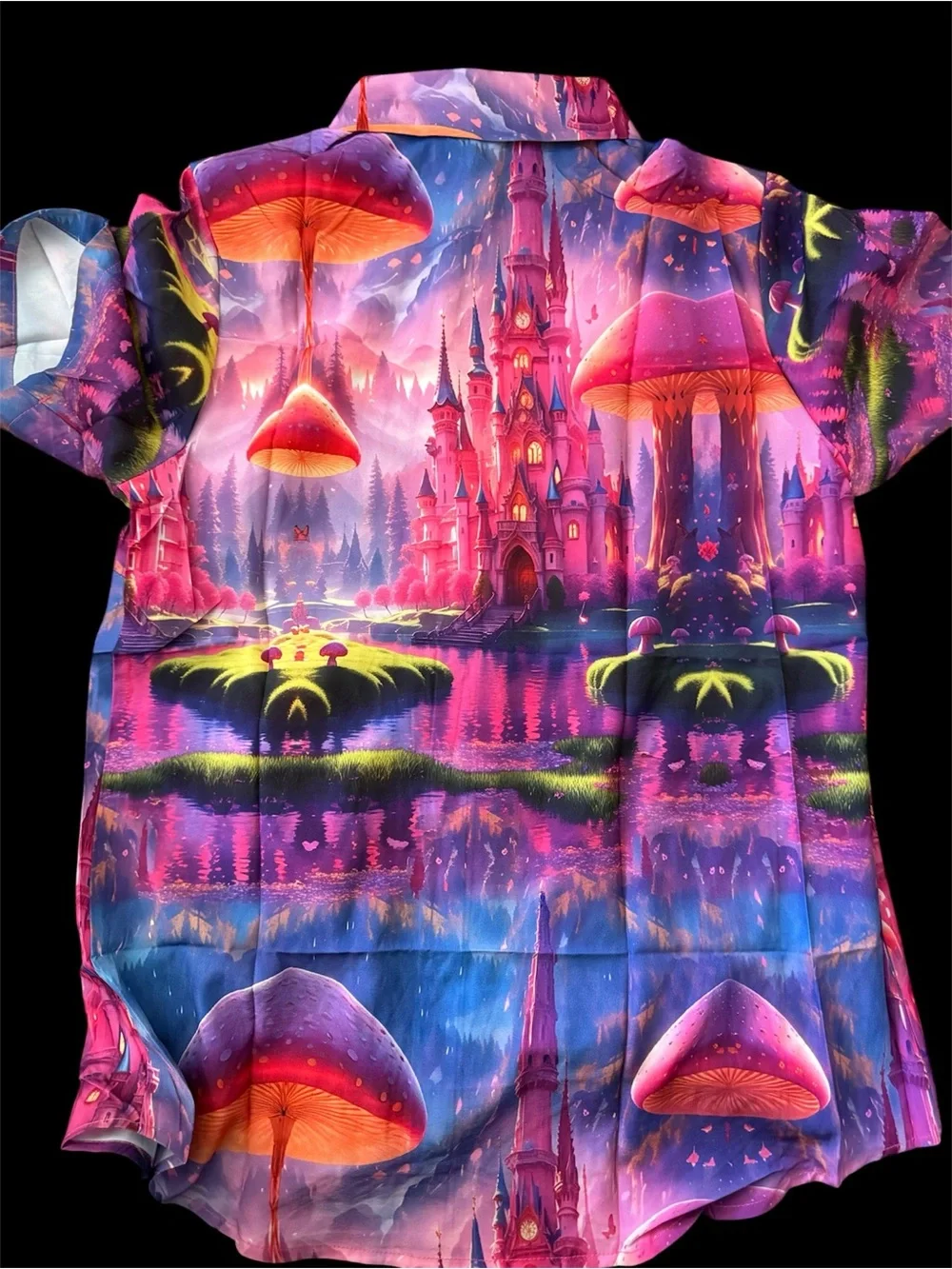🍄 Men's Short-Sleeve Purple Mushroom Graphic Button-Up Shirt